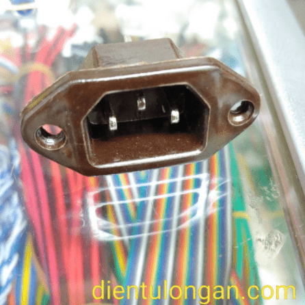 Ổ nguồn loại tốt 250v 15A