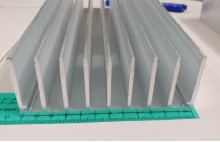 Nhôm tản nhiệt loại tốt dầy 3mm 1kg/ miếng dài 24cm
